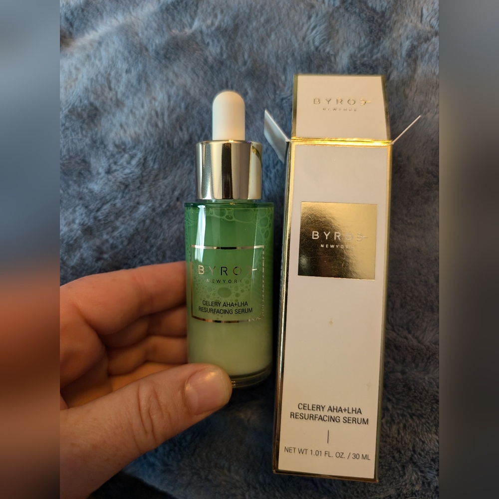 Byroe Celery AHA+LHA Resurfacing Serum 1.01fl.oz. 30mL